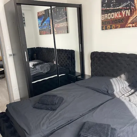 Sia Garazove Parkovanie Lejlighed